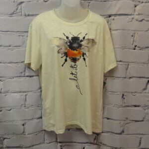 She Show Short Sleeve Graphic "Let it Bee" Tee-Shirt